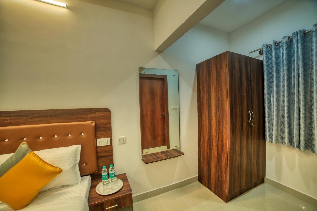 Visa Inn Transit Stay With Airport Transfer Bangalore Exteriör bild