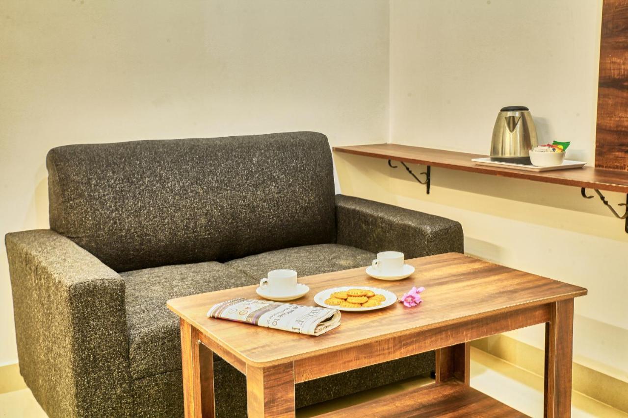 Visa Inn Transit Stay With Airport Transfer Bangalore Exteriör bild